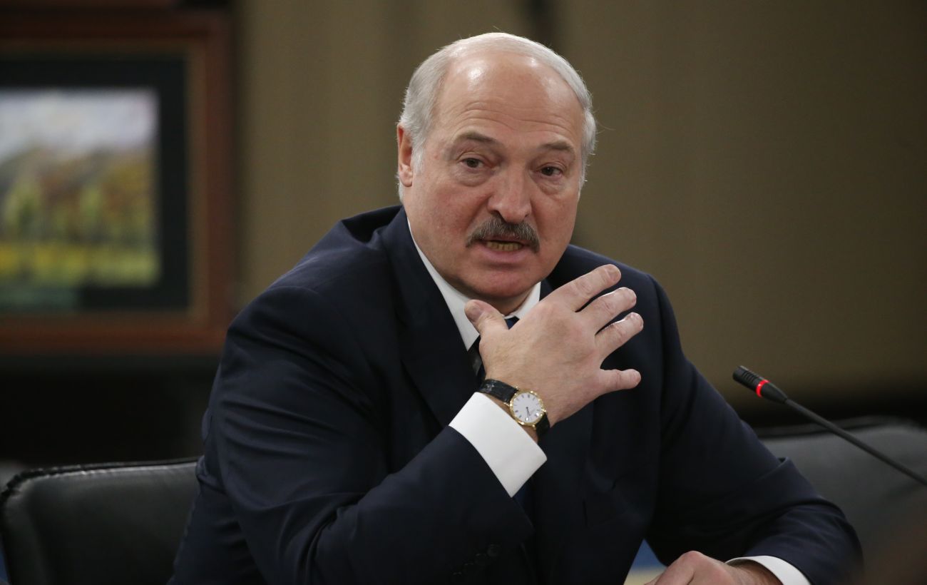 Лукашенко обещает "бездельникам" военную службу на границе с Украиной после недели подготовки