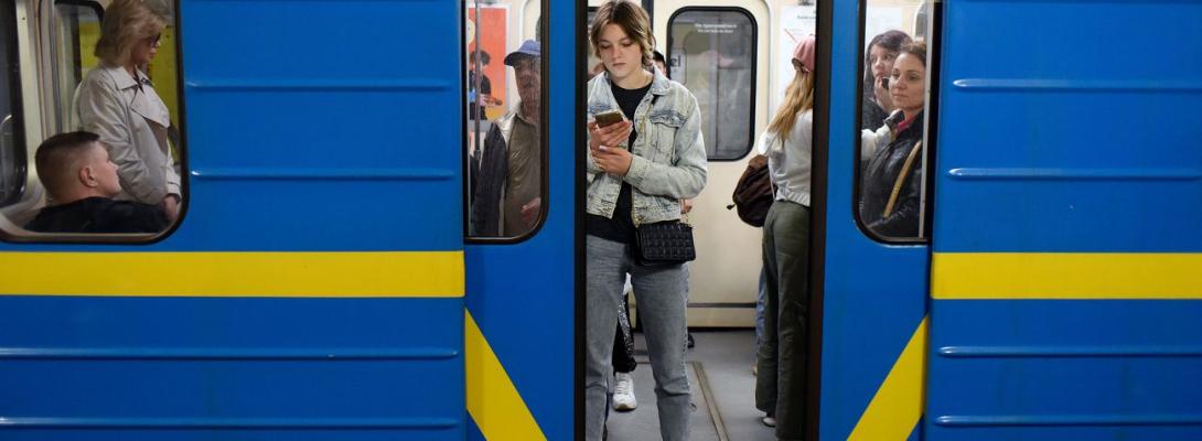 Пільговики не виняток: за що у метро Києва можуть стягнути додаткову оплату