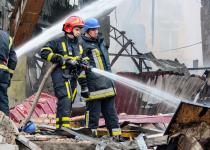 Удар по цивільних: В Києві постраждала жінка через ракетний обстріл росіянами
