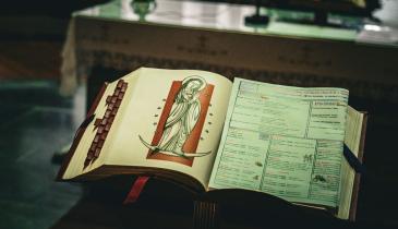 Перекладач Біблії заявив про прибульців у Старому Заповіті: що він знайшов у давніх текстах
