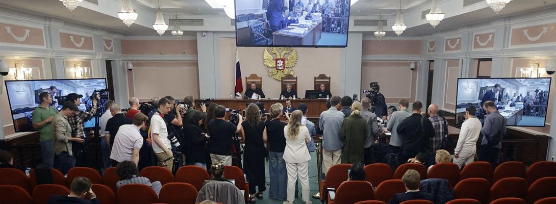 Запрет и массовые задержания: Верховный суд рф окончательно снял с выборов "Яблоко"