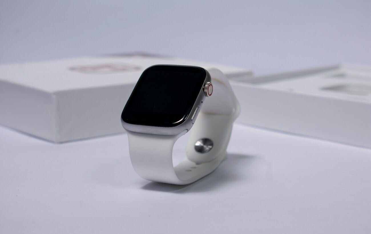 Дорого та преміально: Apple поверне керамічний корпус у нові Apple Watch