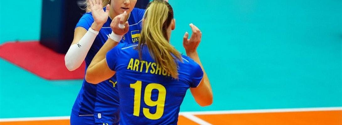 Поздний старт: Украина одержала первую победу на женском Евро-2026 по волейболу