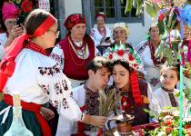 Осенние приметы наших предков: как украинцы предсказывали погоду, урожай и даже свадьбу
