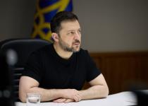 Захист залізниці, АЗС та критичних підприємств від обстрілів посилять, - Зеленський