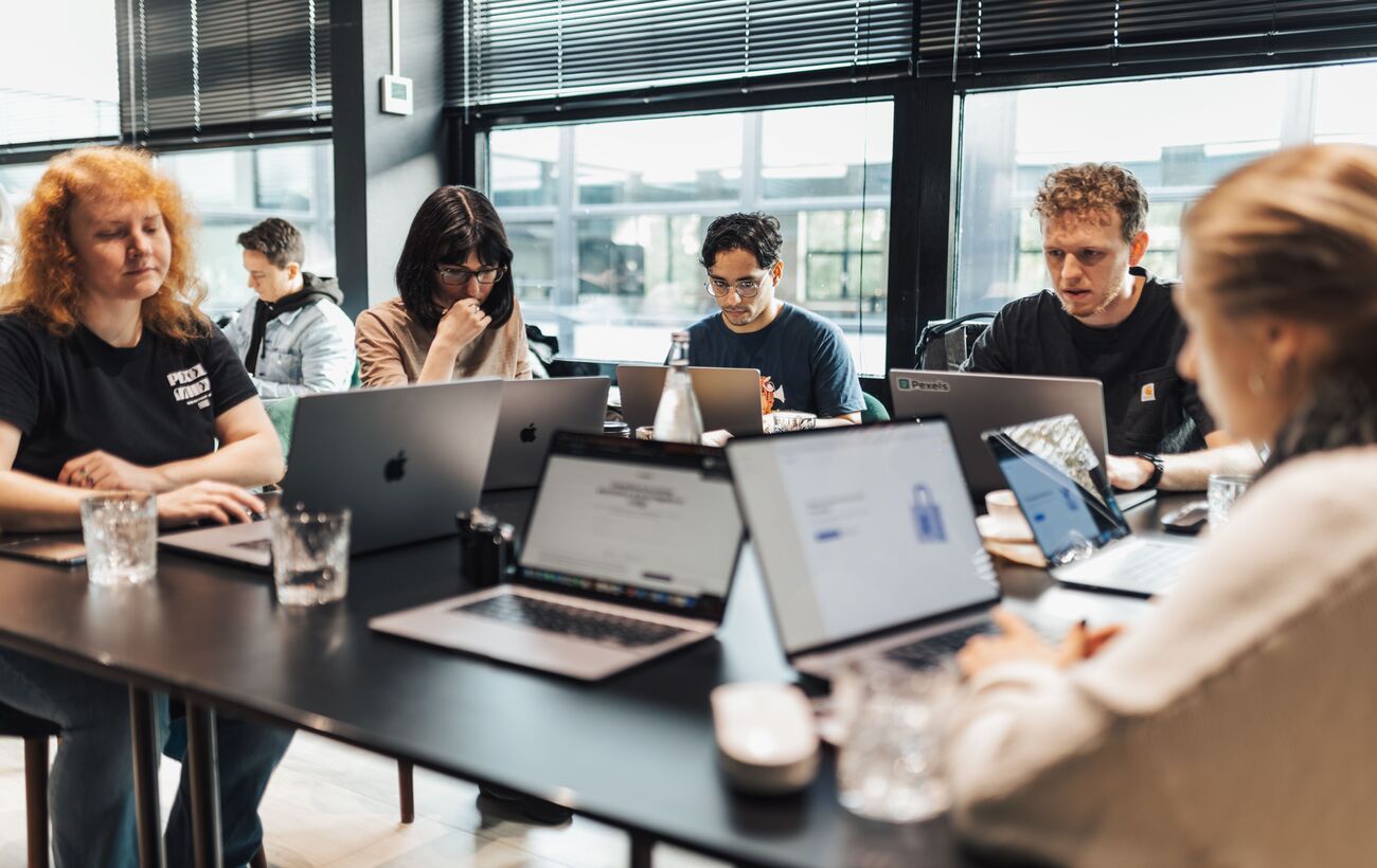 Велике оновлення Claude: Anthropic об'єднала чат, Cowork та Design в один інтерфейс