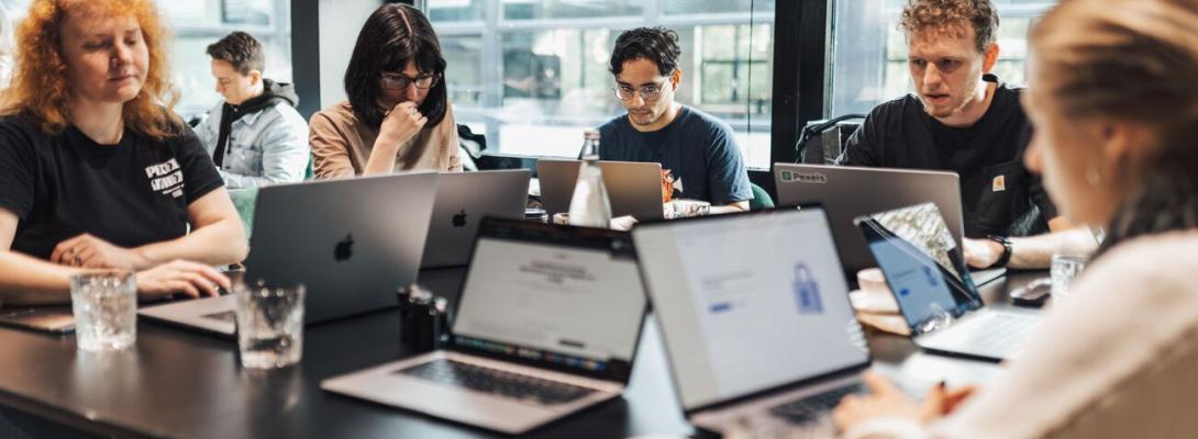 Велике оновлення Claude: Anthropic об'єднала чат, Cowork та Design в один інтерфейс