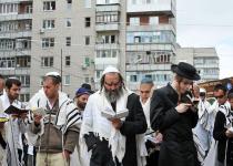 Паломництво хасидів. Як війна змінила вартість і логістику для охочих помолитися на могилі цадика Нахмана