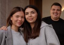 Яна Дога сменила крестного отца для дочери после скандала со Скальницким