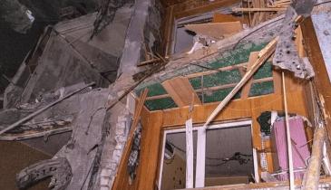 Росіяни навмисно атакували житловий будинок в одному з обласних центрів України: багато поранених