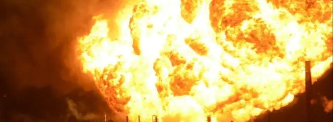 Катастрофа для окупантів: Пожежі на нафтобазах у росії не вщухають через атаки дронів