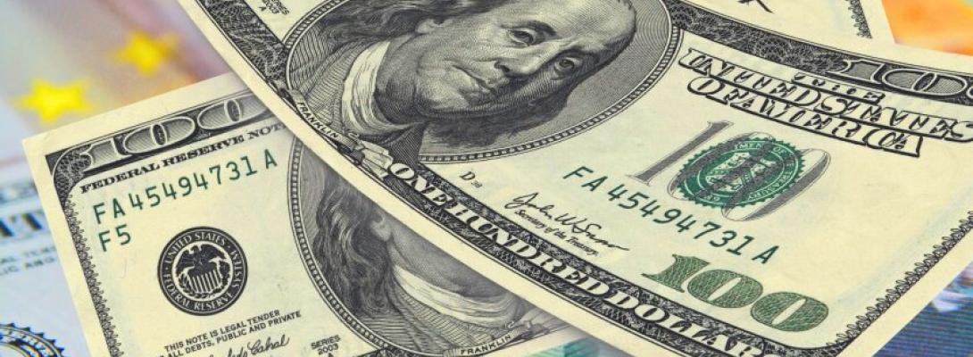 НБУ підвищує курс долара другий день поспіль: як це вплине на ринок та економіку?