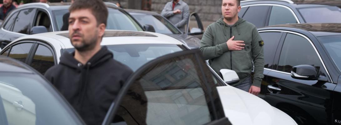 У Львівській області вирішили щоранку ненадовго зупиняти рух транспорту: що відомо?