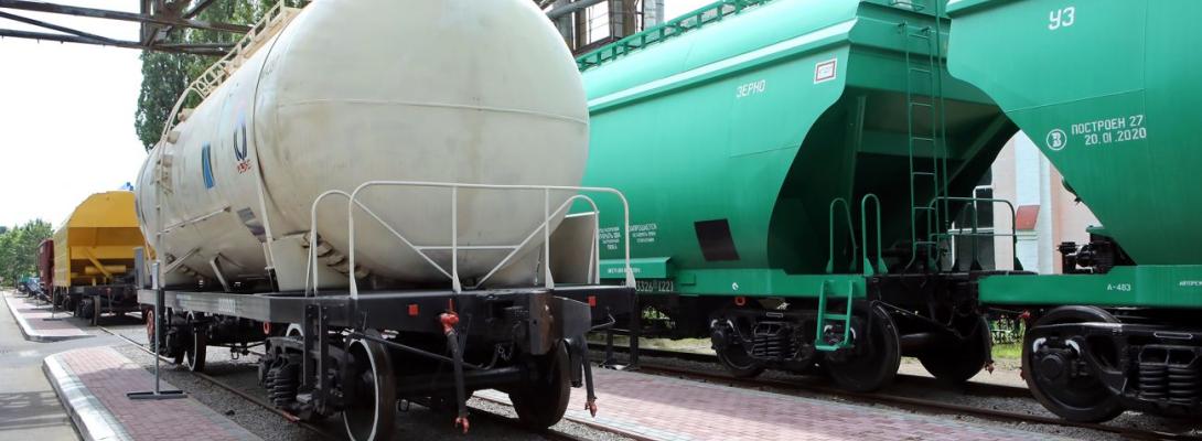 Замість підвищення тарифів, "Укрзалізниці" варто позбутися непрофільних активів