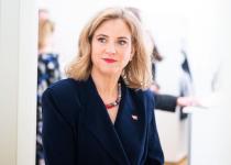 До Києва прибула голова МЗС Австрії: що відомо про візит і головні теми переговорів?