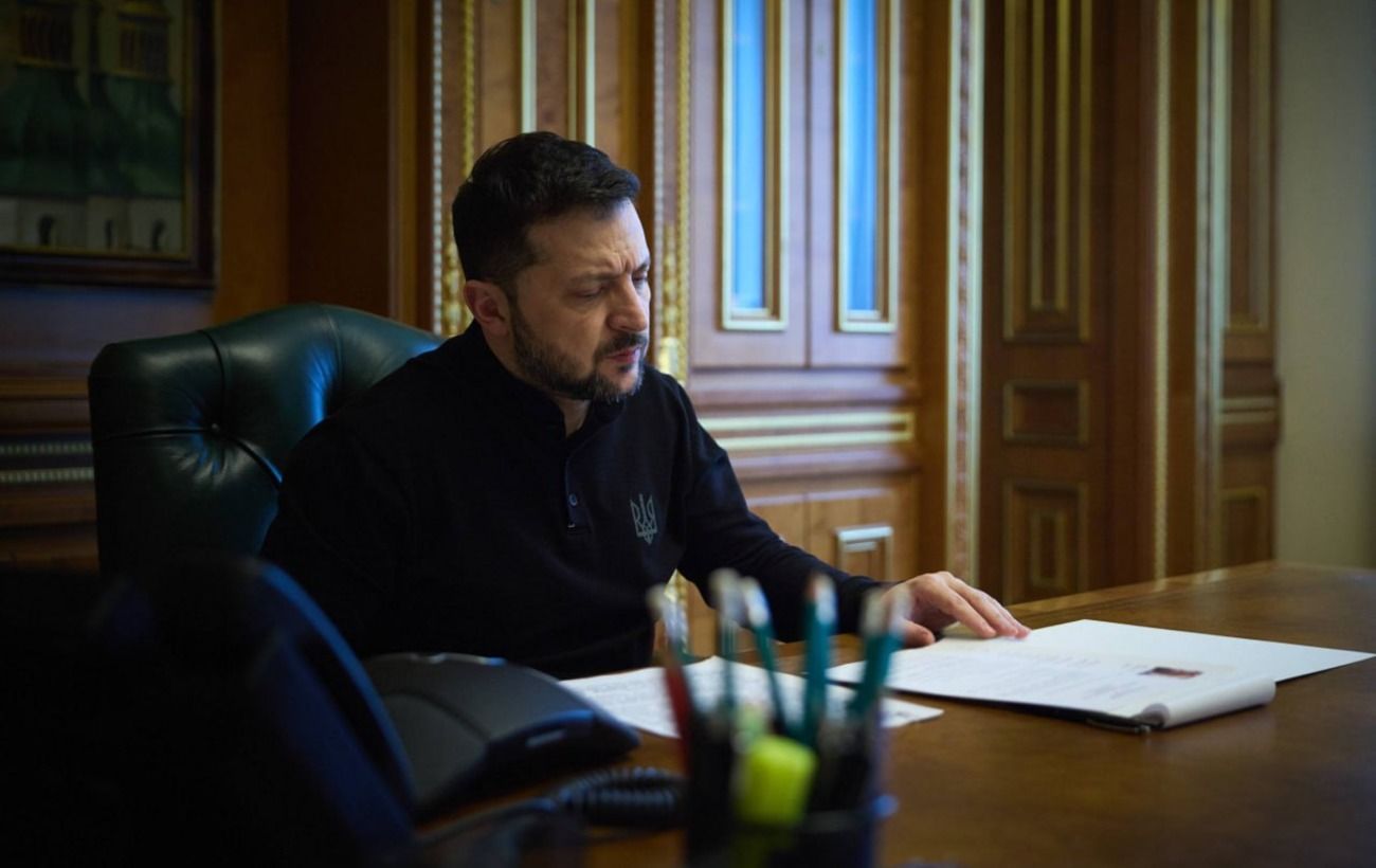Ворог спеціально висуває умови, які ускладнюють припинення вогню, - Зеленський