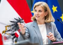 Австрія виділить Україні 7 млн євро на розмінування та доставку українського зерна