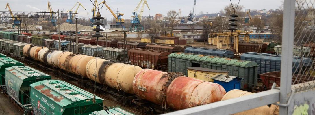 УЗ має працювати над покращенням вантажних перевезень, а не підвищувати ціну – експерт