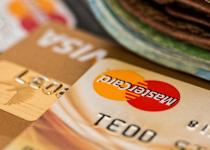 Visa чи Mastercard: яка картка вигідніша для подорожей? Важливий нюанс може здивувати