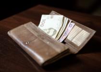 Оцінка українцями власного добробуту зросла до максимуму за останні два роки
