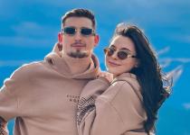Вася Харізма вперше розповів про свою кохану Яну, яка "має ідеальну фігуру" (фото)