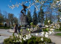 Комфортна весна закінчується? Яку погоду чекати після Великодня і коли похолодання