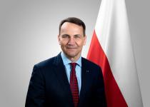 Польща різко змінює курс щодо війни в Україні — у Сікорського несподіване пояснення