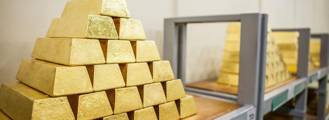 Золото досягло історичного піка: чи варто зараз купувати цей дорогоцінний метал?