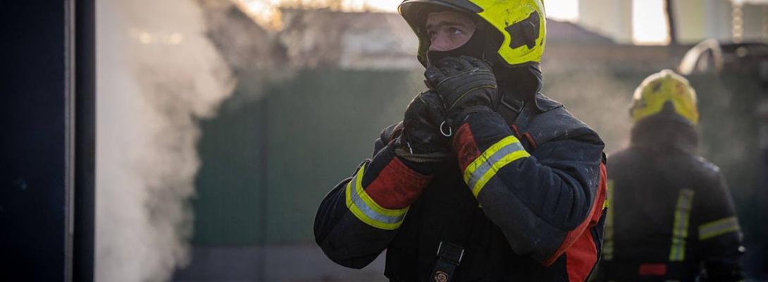 Горіла база відпочинку, є поранені: скільки дронів рф атакували Київ і область вночі