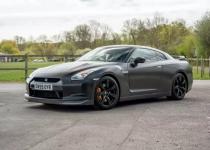 Суперкар Nissan GT-R чемпиона Формулы-1 продадут на аукционе — уникальная модель