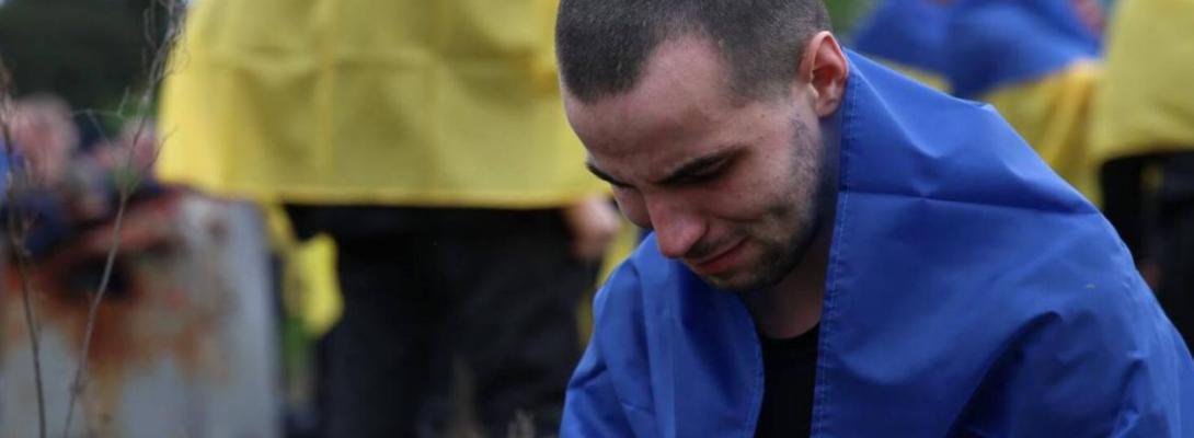 Вони знову вдома — кадри, що розривають серце! Україна повернула 205 полонених