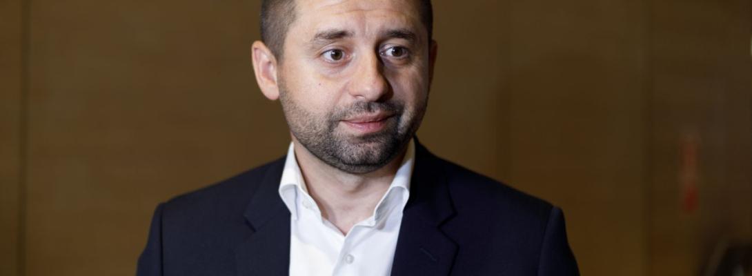 Україна віддає всі свої надра США! Що підписали депутати і до чого це призведе?