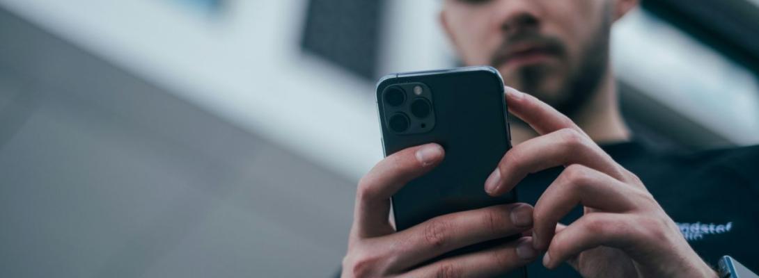 Без рук і дотику: Apple тестує управління iPhone за допомогою мозку — майбутнє вже тут