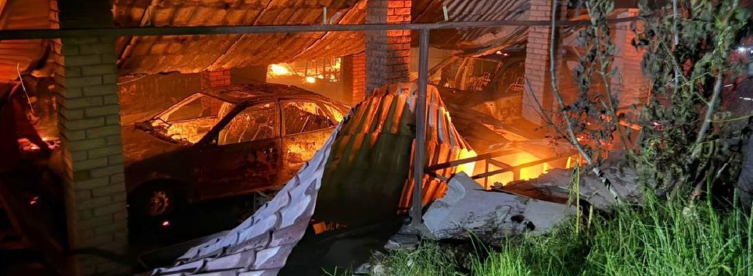 Ворог вдарив по Одеській області: троє поранених, знищено будинок директора зоопарку