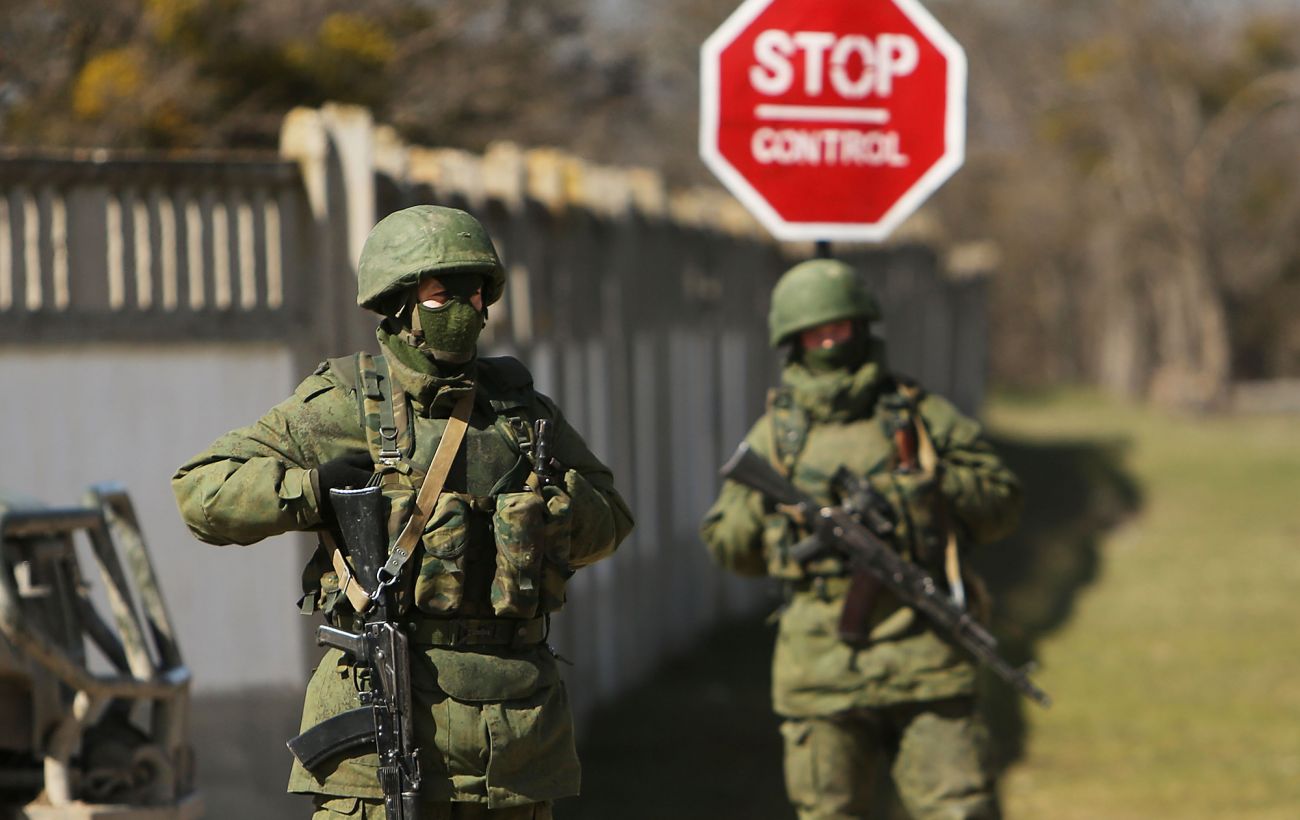 Військові рф тікають з Криму після нових "прильотів" — партизани виклали фото 