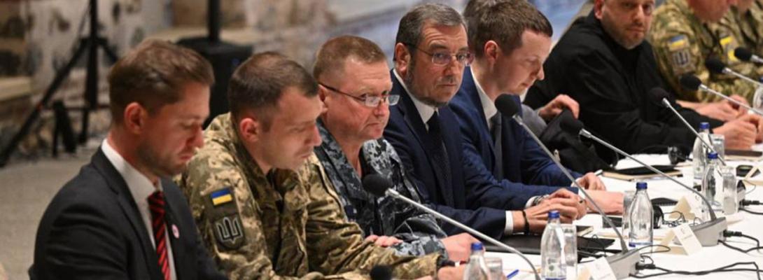 Делегації України та рф на переговорах у Стамбулі спілкуються через перекладача