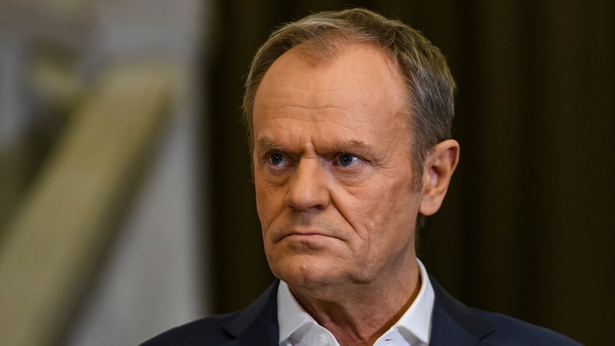 Туск публічно розніс кандидата в президенти Польщі через відмову підтримати Україну
