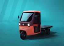 Fiat показав триколісний електромобіль Tris: як виглядає найдивніша новинка року