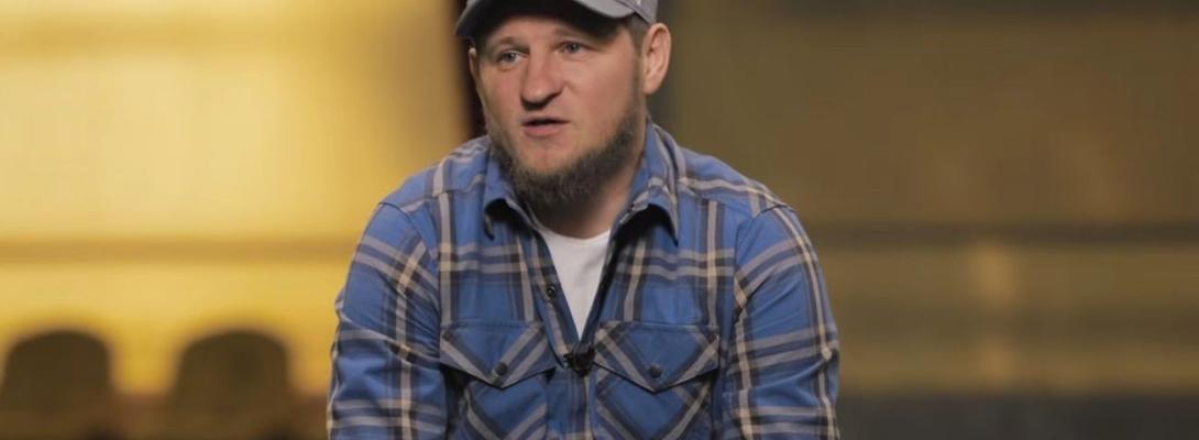 "Я дуже люблю пиво". Алієв чесно розповів про три кодування та повернення до алкоголю