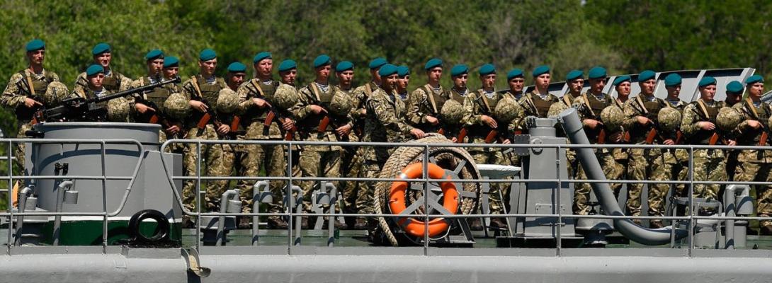 Герої на воді, землі та в небі: в Україні відзначають День морської піхоти!