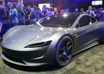 Неможливе стало реальністю: Tesla перетворюється на літаючий автомобіль майбутнього