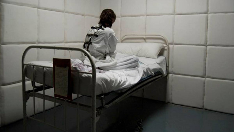 На Полтавщині 29 людей утримували силою у психлікарні без телефонів і документів