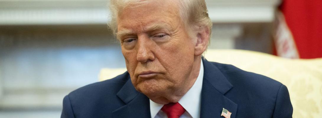 Трамп поширює дешеву конспірологію про страту Байдена і заміну того роботом