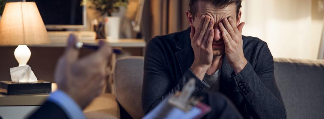 Синдром самозванця: як він ламає навіть успішних людей і що робити просто зараз