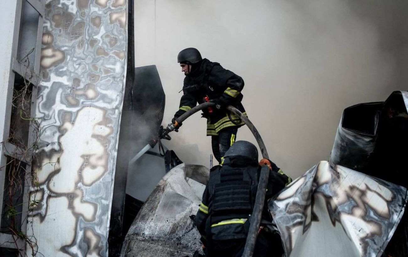 Жертва у Чернігові, руйнування в Одесі та Харкові: все про наслідки нічної атаки