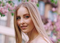 Зірка "Кріпосної" "засвітила" свого коханого, від якого народила доньку: подробиці