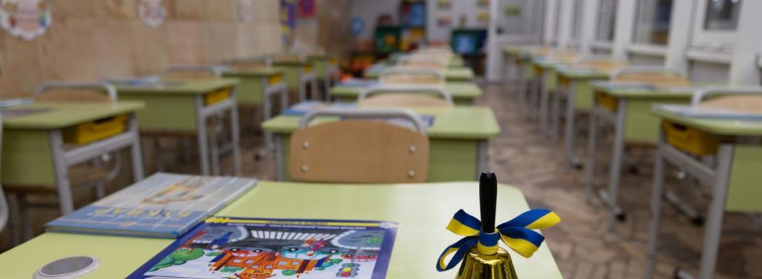 Умови праці і закриття шкіл: названо проблеми, з якими скаржаться омбудсмену