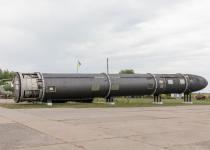 Світ на межі Третьої світової! У дев'яти країн 12 тисяч боєголовок: нова гонка озброєнь