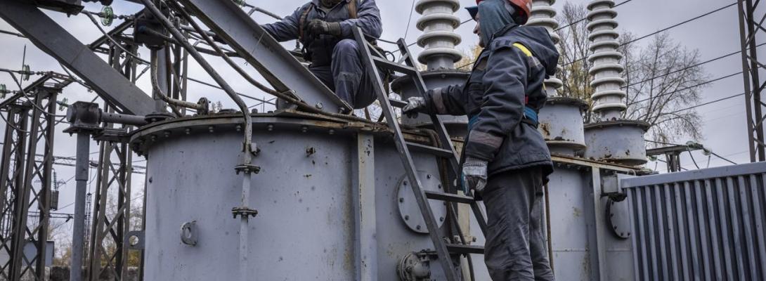 У Києві після удару рф зникло світло в понад тисячі будинків: перші подробиці