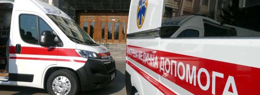 У Херсоні російські терористи дроном атакували "швидку": постраждали медики